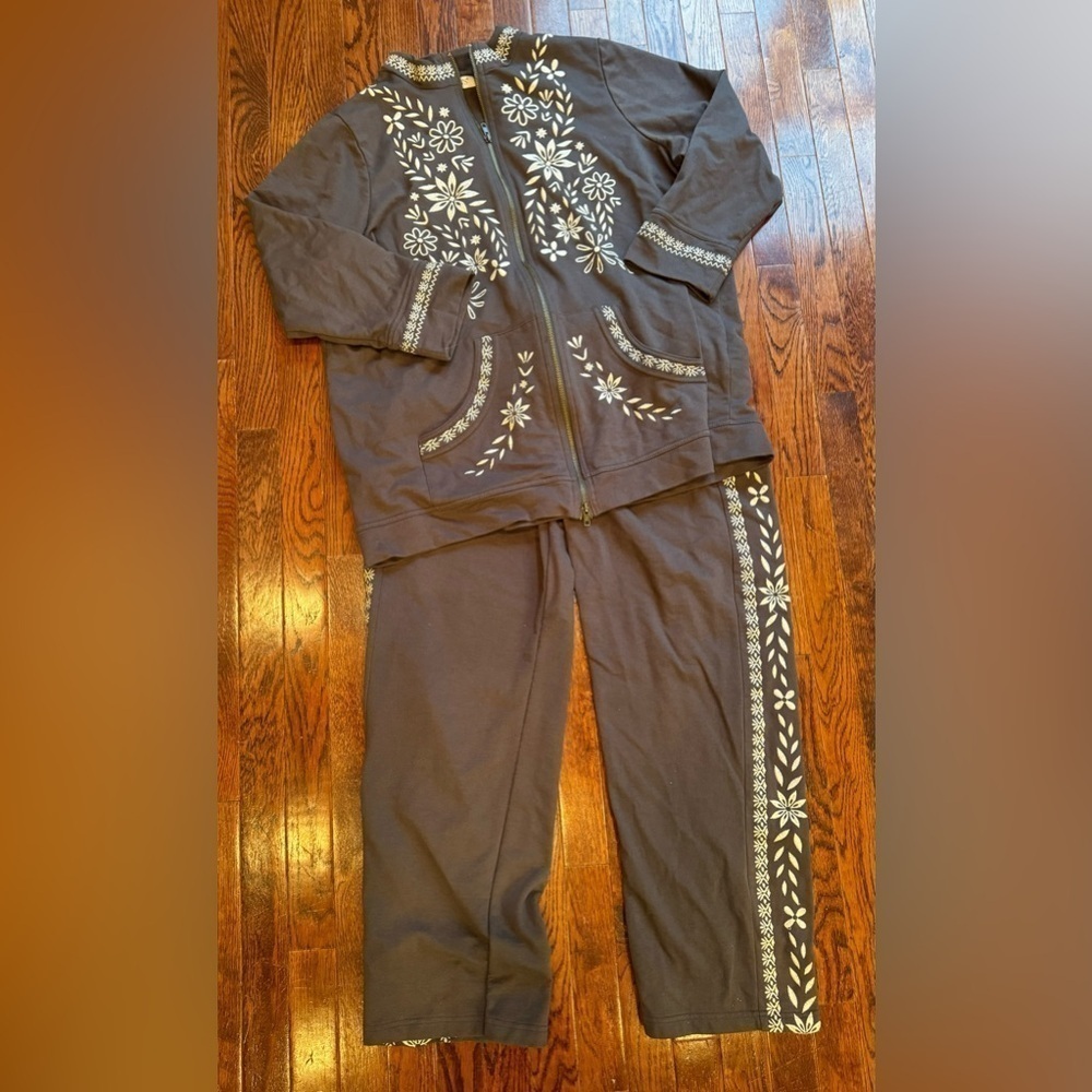 Roaman’s Gray PANTS Embroidered Flowers Women’s Large Jacket in Another Listing